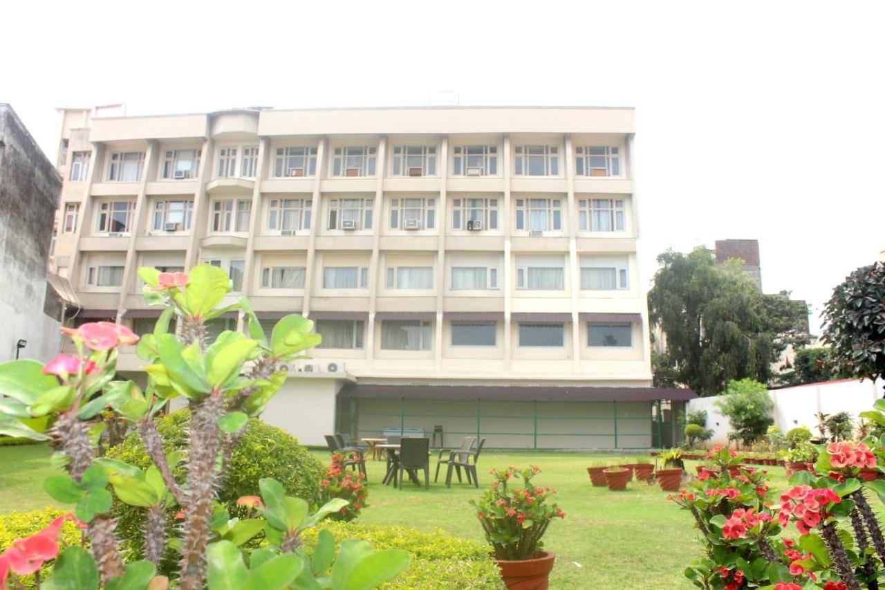 Hotel Ambica Katra Katra  Bagian luar foto