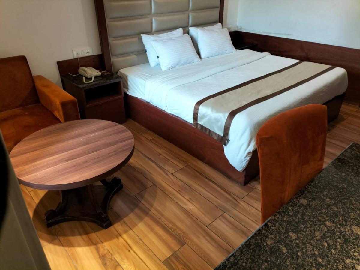 Hotel Ambica Katra Katra  Bagian luar foto