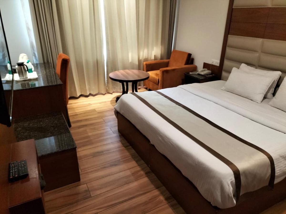 Hotel Ambica Katra Katra  Bagian luar foto