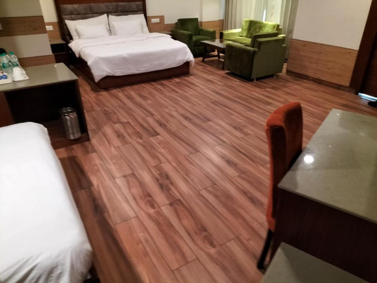Hotel Ambica Katra Katra  Bagian luar foto