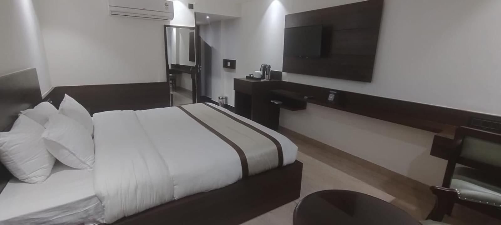 Hotel Ambica Katra Katra  Bagian luar foto