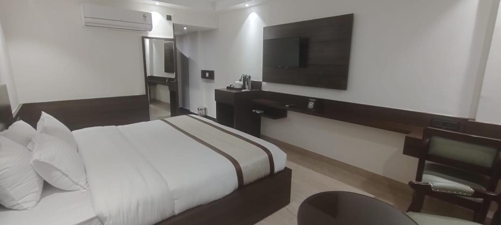 Hotel Ambica Katra Katra  Bagian luar foto