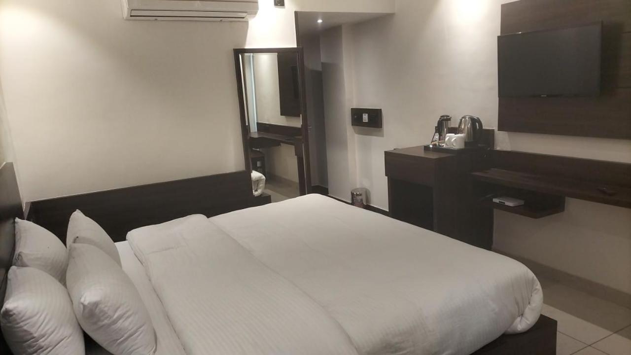 Hotel Ambica Katra Katra  Bagian luar foto