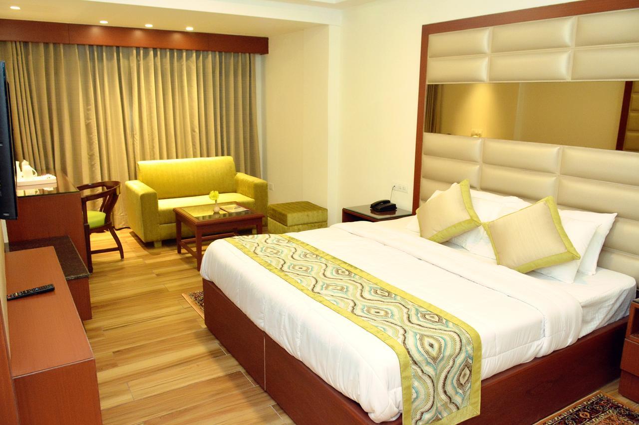 Hotel Ambica Katra Katra  Bagian luar foto